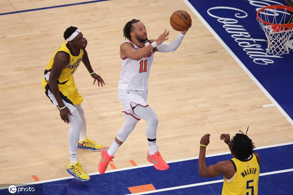 尼克斯用活双核成功续命 布伦森用魔法打败魔法？